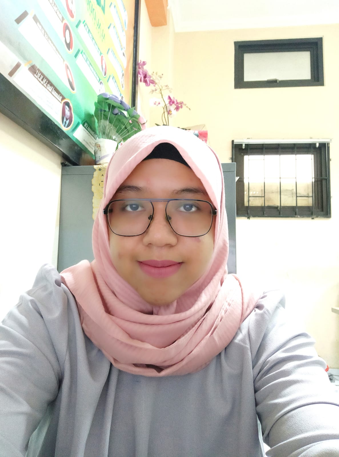 Indy Trini Humaerah, S.Pd., M.Pd.